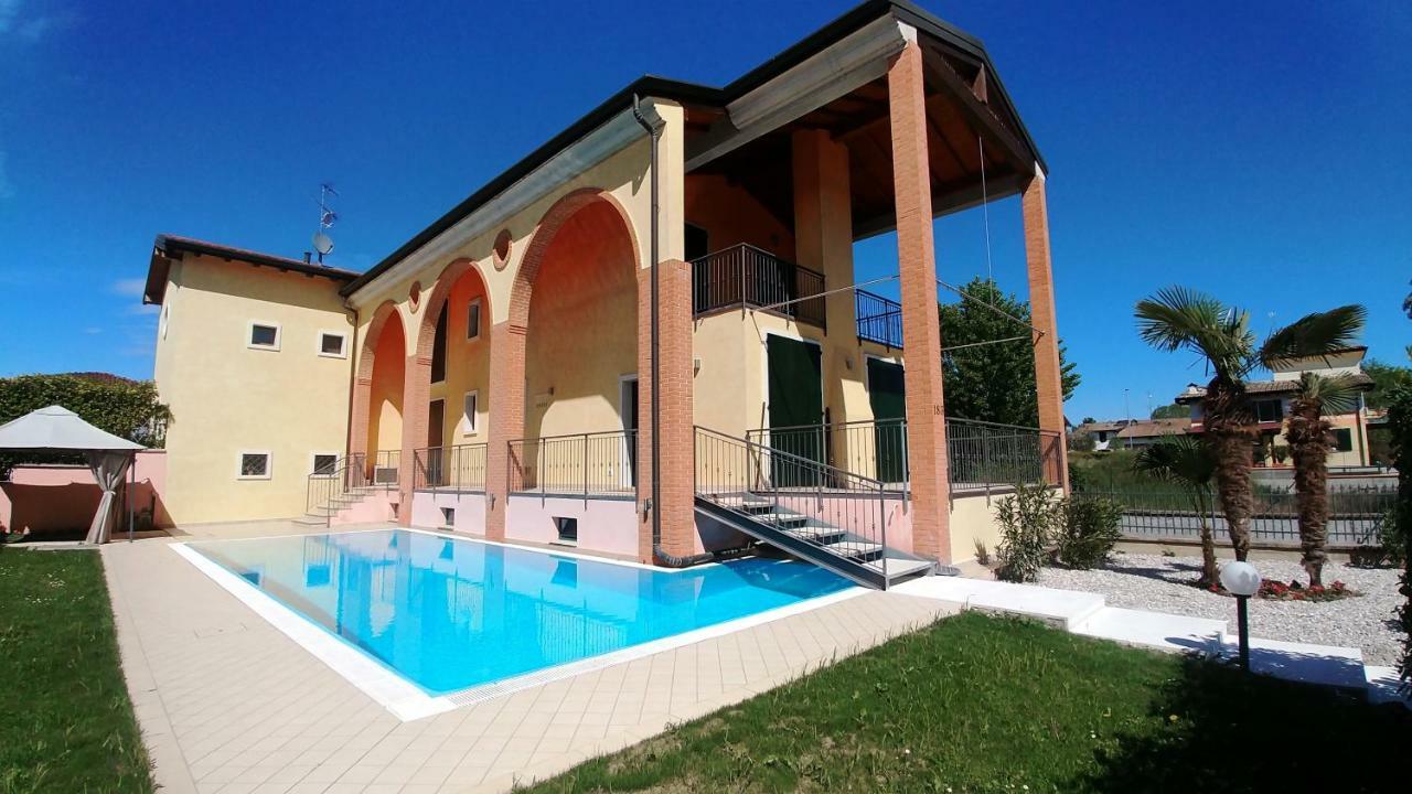 Villa Bella Desenzano Desenzano del Garda Exterior foto